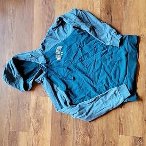 💛NWOT Under Armour Small Sweatshirt